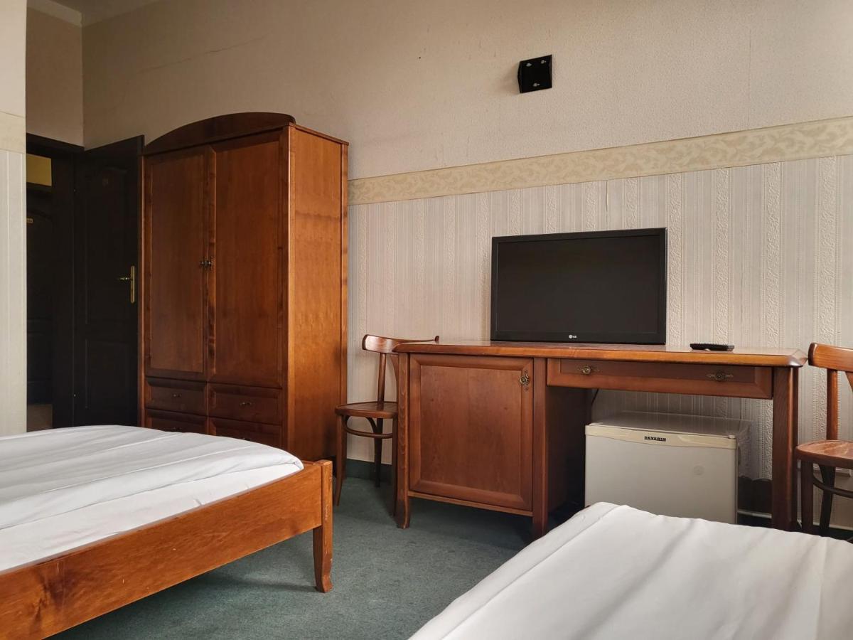 Hostel Bialoleka - Darmowy Parking, Szybkie Wifi! Warszawa Exteriör bild