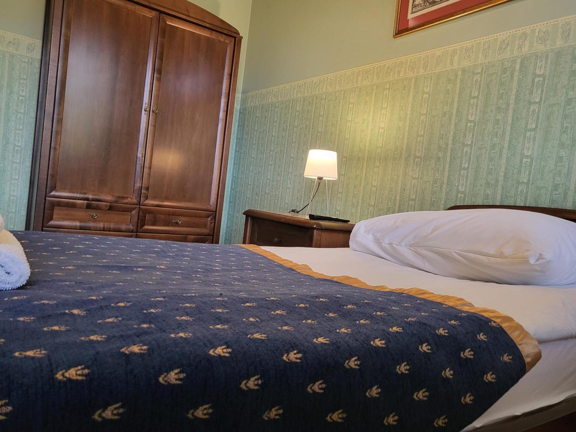 Hostel Bialoleka - Darmowy Parking, Szybkie Wifi! Warszawa Exteriör bild
